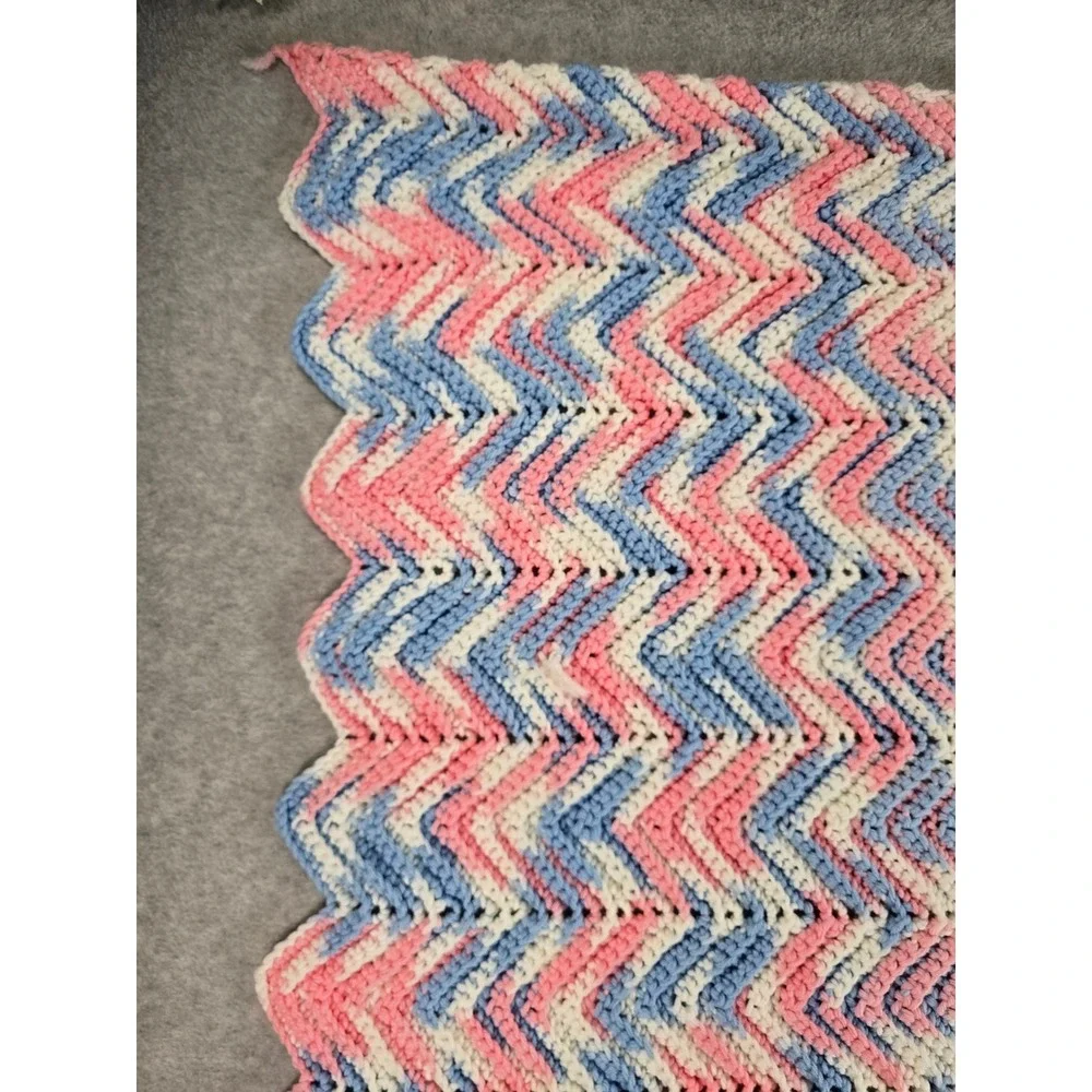 Vtg 90s Handmade Crochet Chevron Baby Blanket Pink Blue Tummy Time Afghan 26x29
